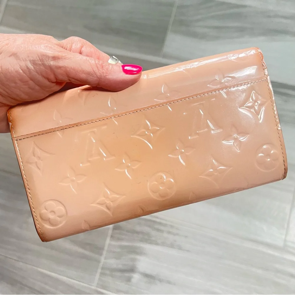 Louis Vuitton Monogram Vernis Portefeuille Sarah Long Wallet Rose Pink Authentic